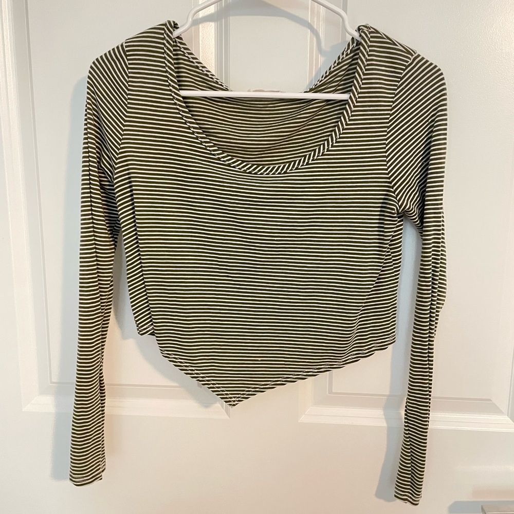 Striped long sleeve crop top